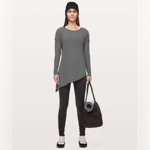 Lululemon To The Point Long Sleeve
Modern Stripe Heathered Black White